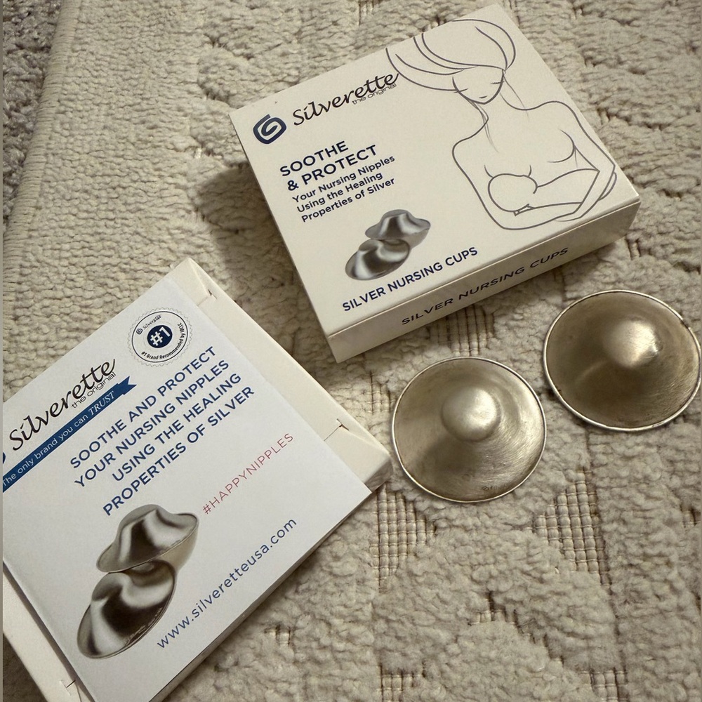 Silverette Silver Nursing Cups - Silver Metallic